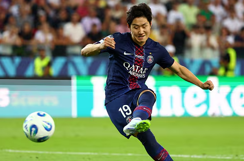 PSG, 토트넘 꺾고 UEFA 슈퍼컵 : 후반전 이강인 만회골
