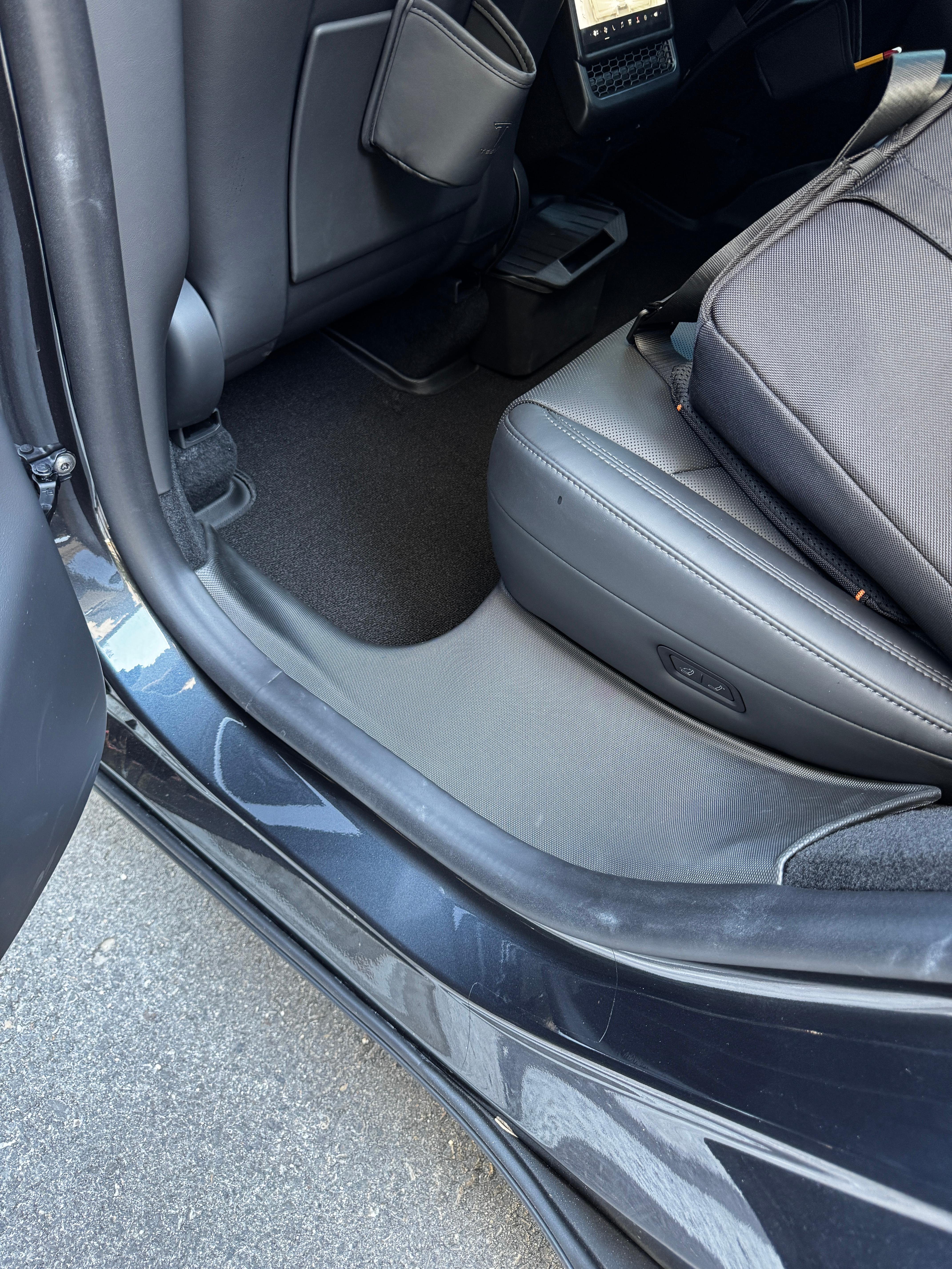 테슬라 모델Y 주니퍼 바닥매트 이미지3