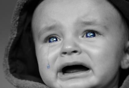 신생아 울음 이유 7가지: 아기가 우는 진짜 이유 이해하기