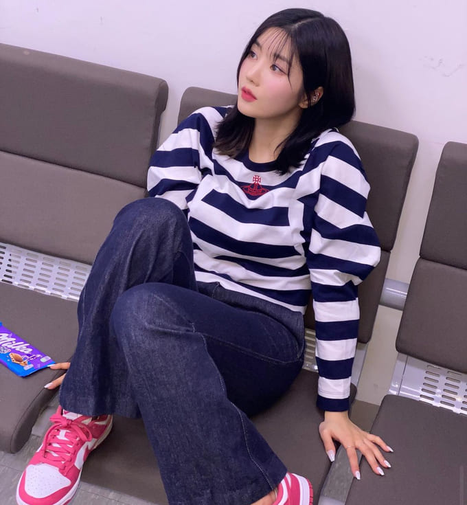 권은비 사복