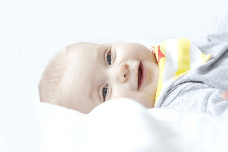 아기 분유 먹일 때 꿀팁