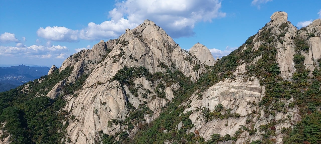 삼각산과 금왕산, 양평군의 든든한 두 형제