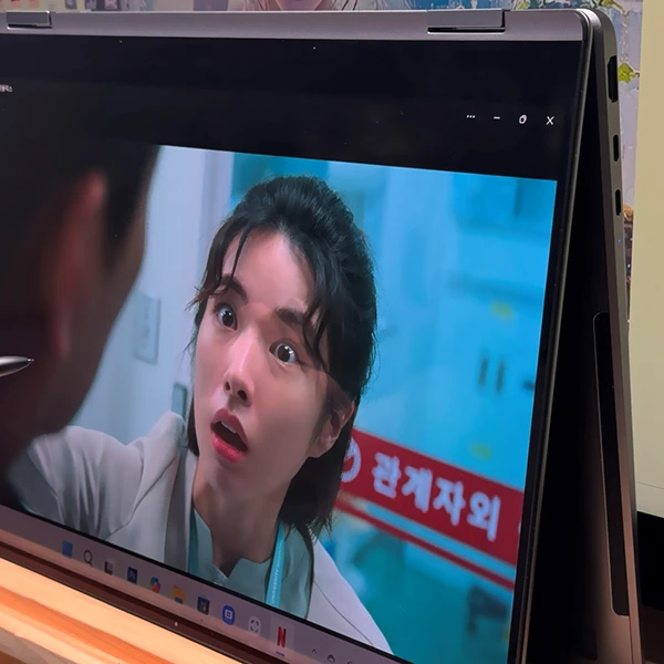 홍일점-하영-배우