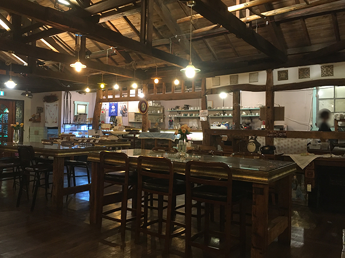 군산과자조합-내부-밤2