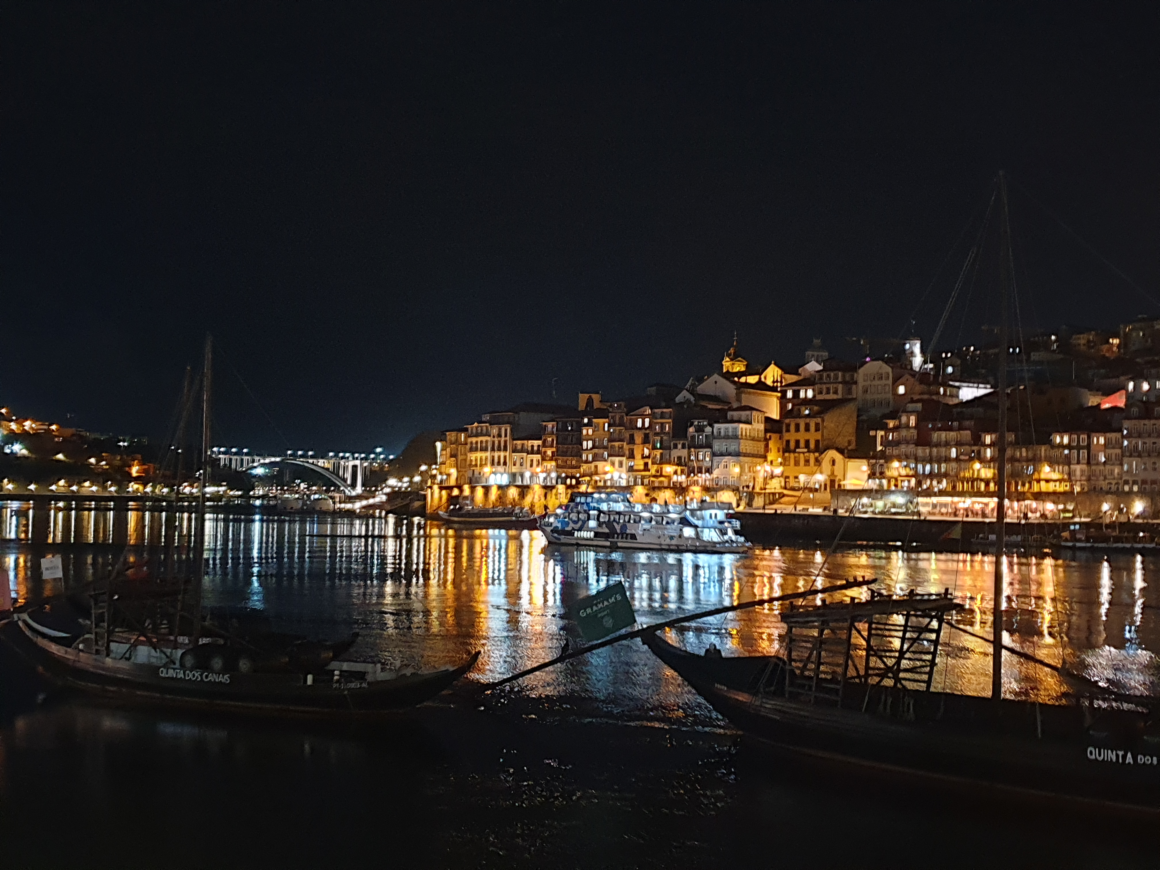 포르투 도루강변 야경