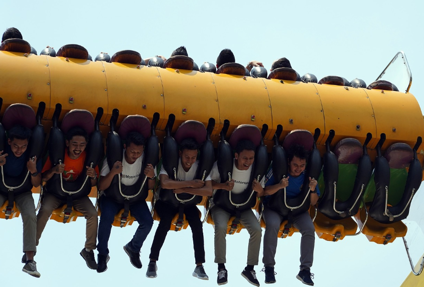 상상력이 펼쳐지는 테마파크 여행지