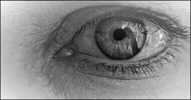 눈을 클로즈업한 사진