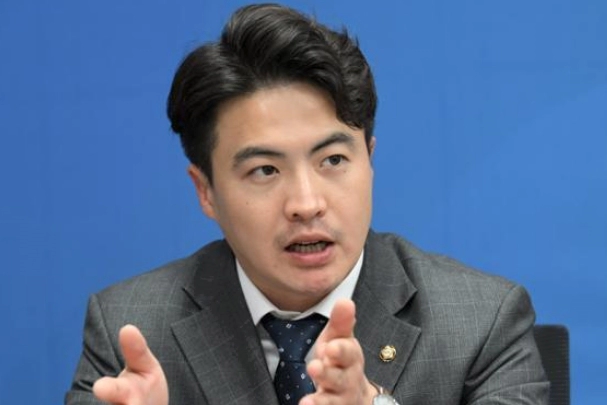 오영환 국회의원 프로필 나이 고향 소방관 경력 재산