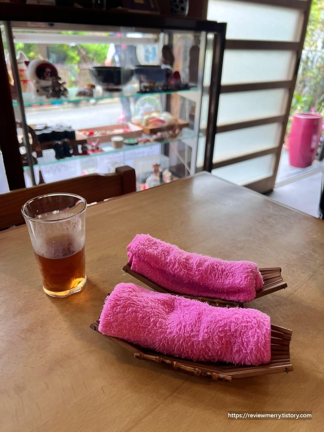 물수건&amp;#44; 보리차 사진