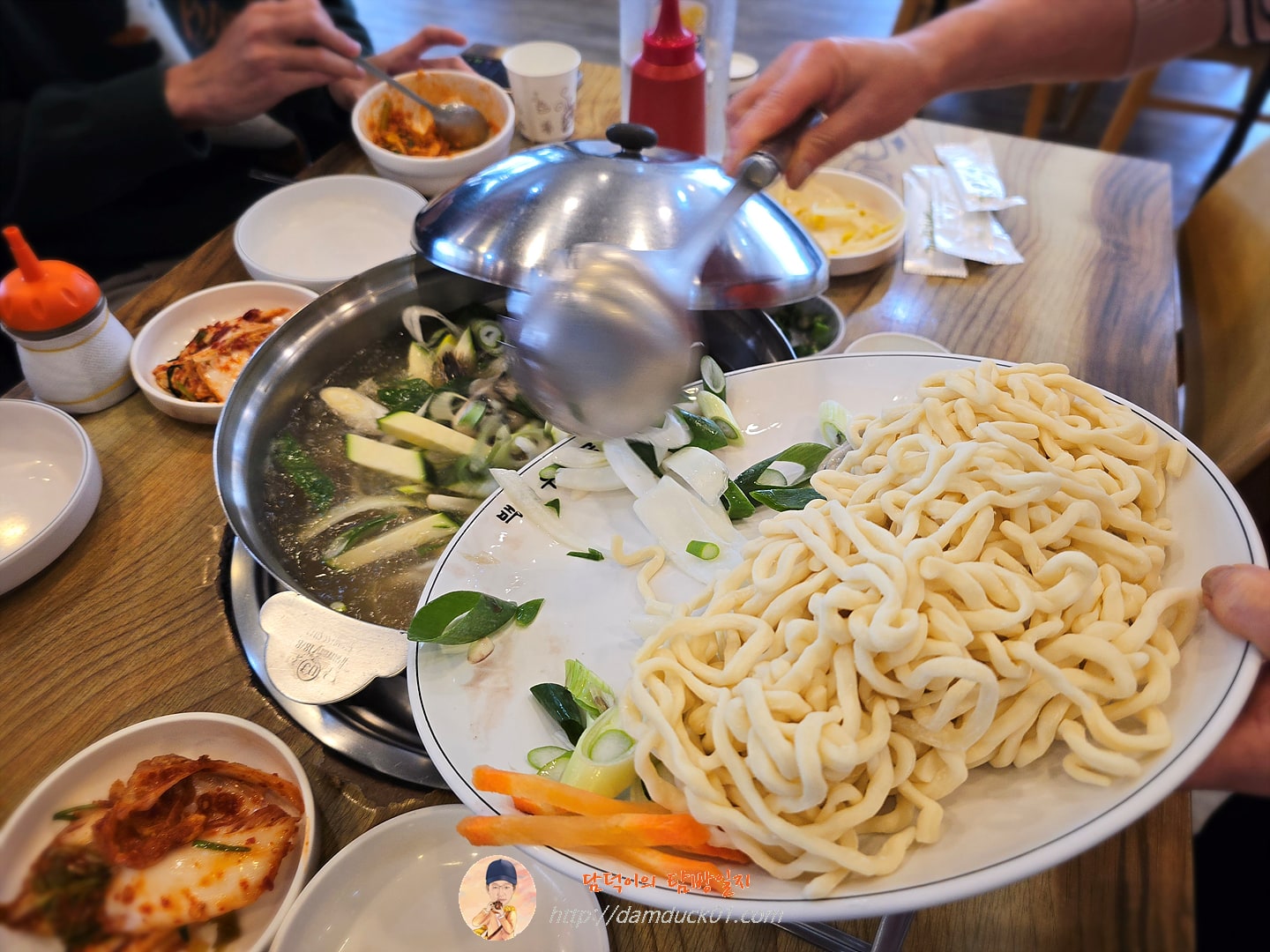 해물칼국수