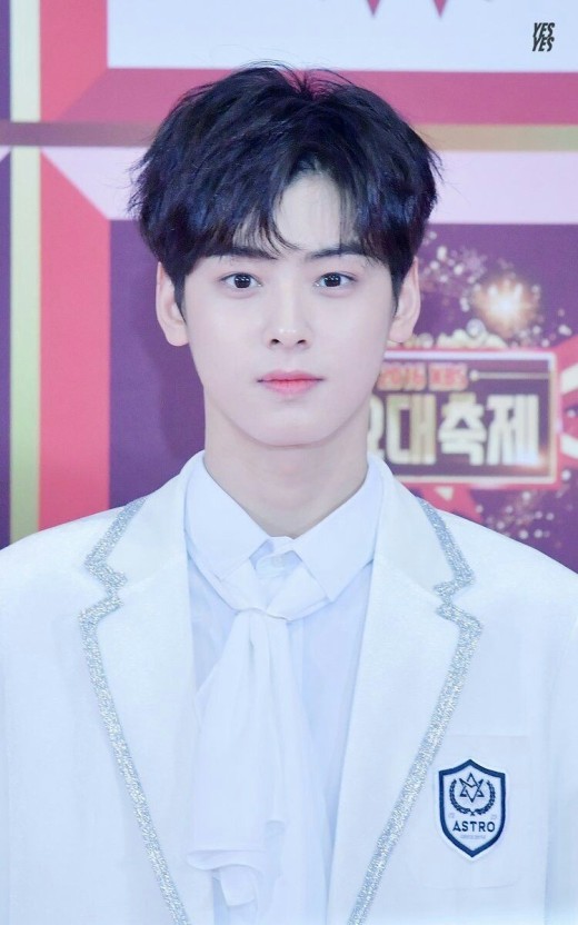 아스트로 차은우 데뷔초 얼굴
