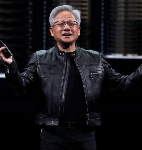 젠슨 황 프로필