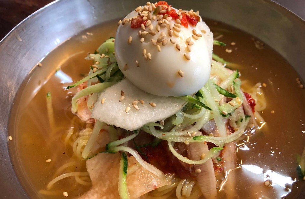 서울에서 먹는 진짜 부산식 냉면! 이문동 부산밀면냉면 맛은 어떨까?