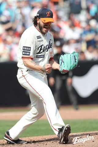 일본 경험과 한화 입단 배경