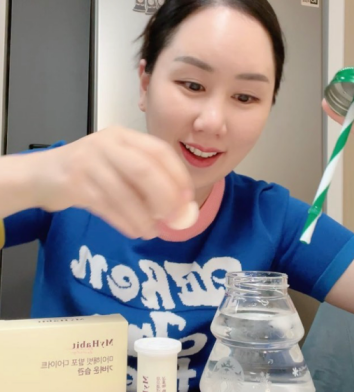 황신영