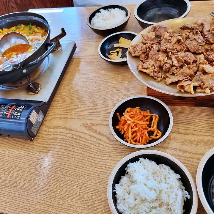 생방송오늘저녁 화성 융건릉 월 매출 1억 원 대박 난 1+1 가성비 혜자 메뉴 참숯 석쇠불고기 자가도정 쌀밥 숯불고기 불백 김치찌개 백반 맛집 추천