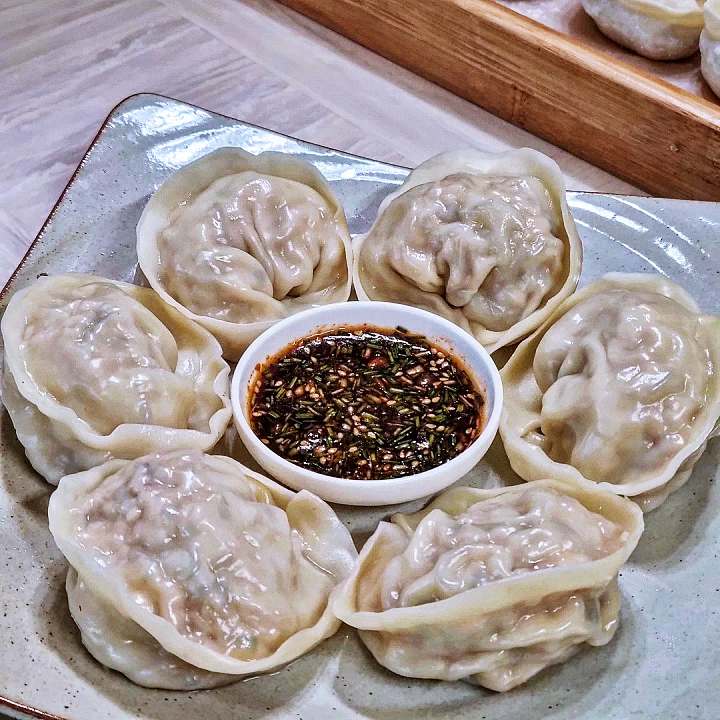 생활의달인 만두소 만두피 직접 반죽 김치만두 고기만두 왕만두 만두 양대산맥 부산 80대 노부부 요리철학 노포 만두집 은둔식달 오늘 방송 맛집 정보