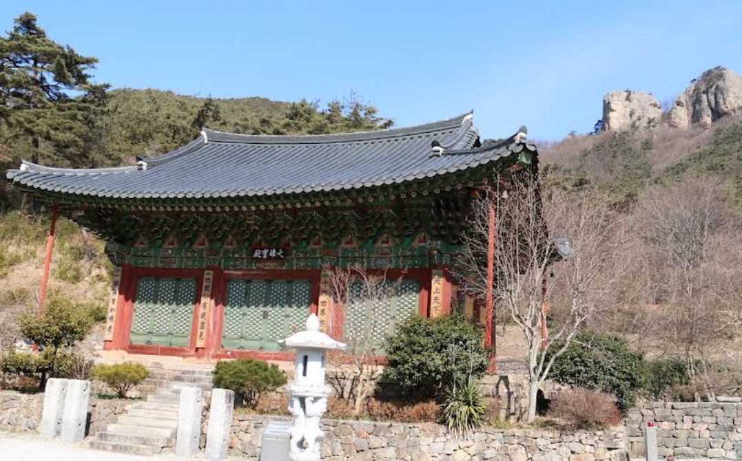 개암사 대웅전