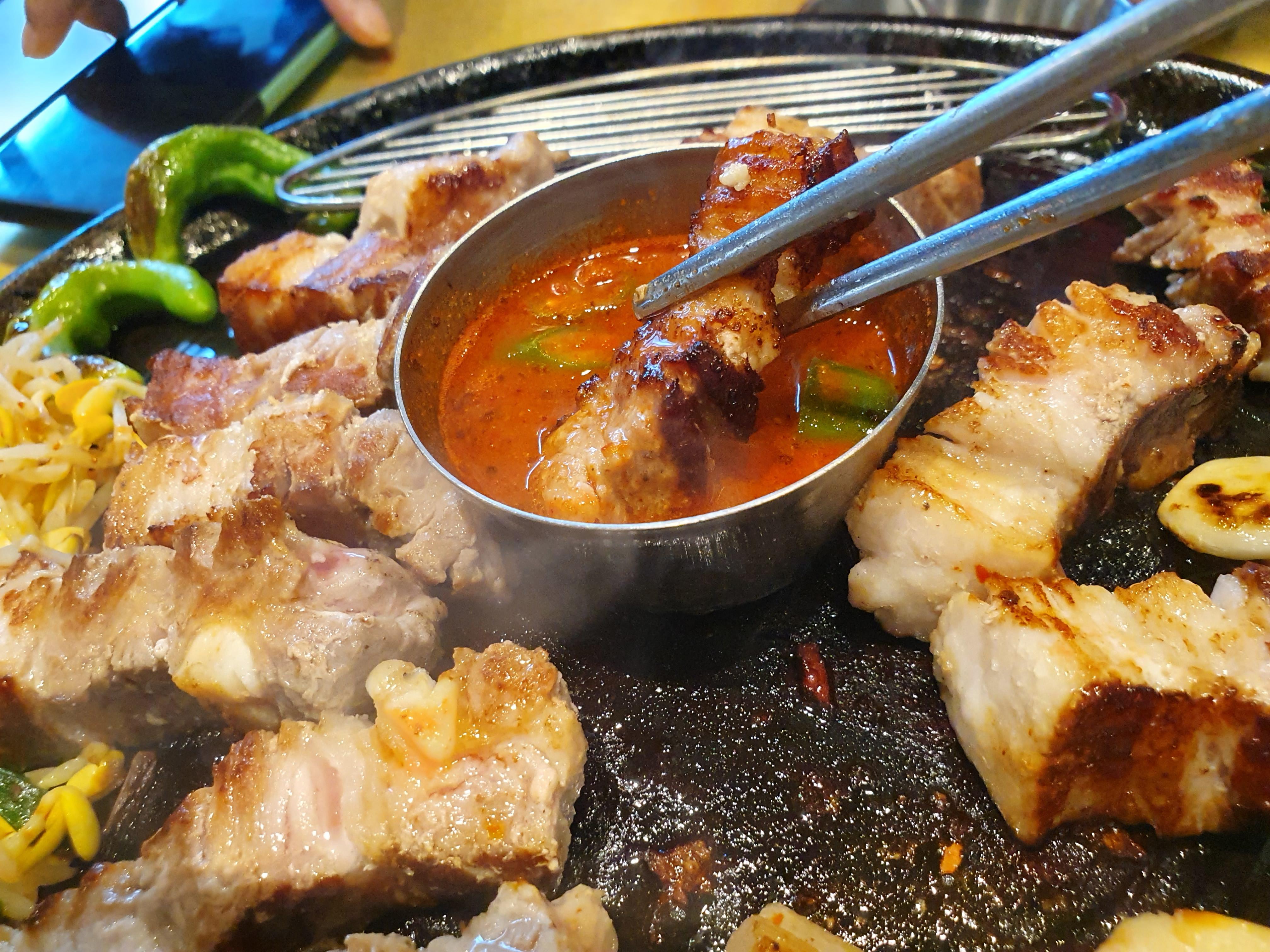 조선 부뚜막 - 고기 찍먹
