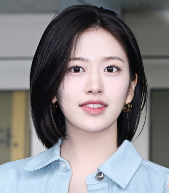 안유진 키