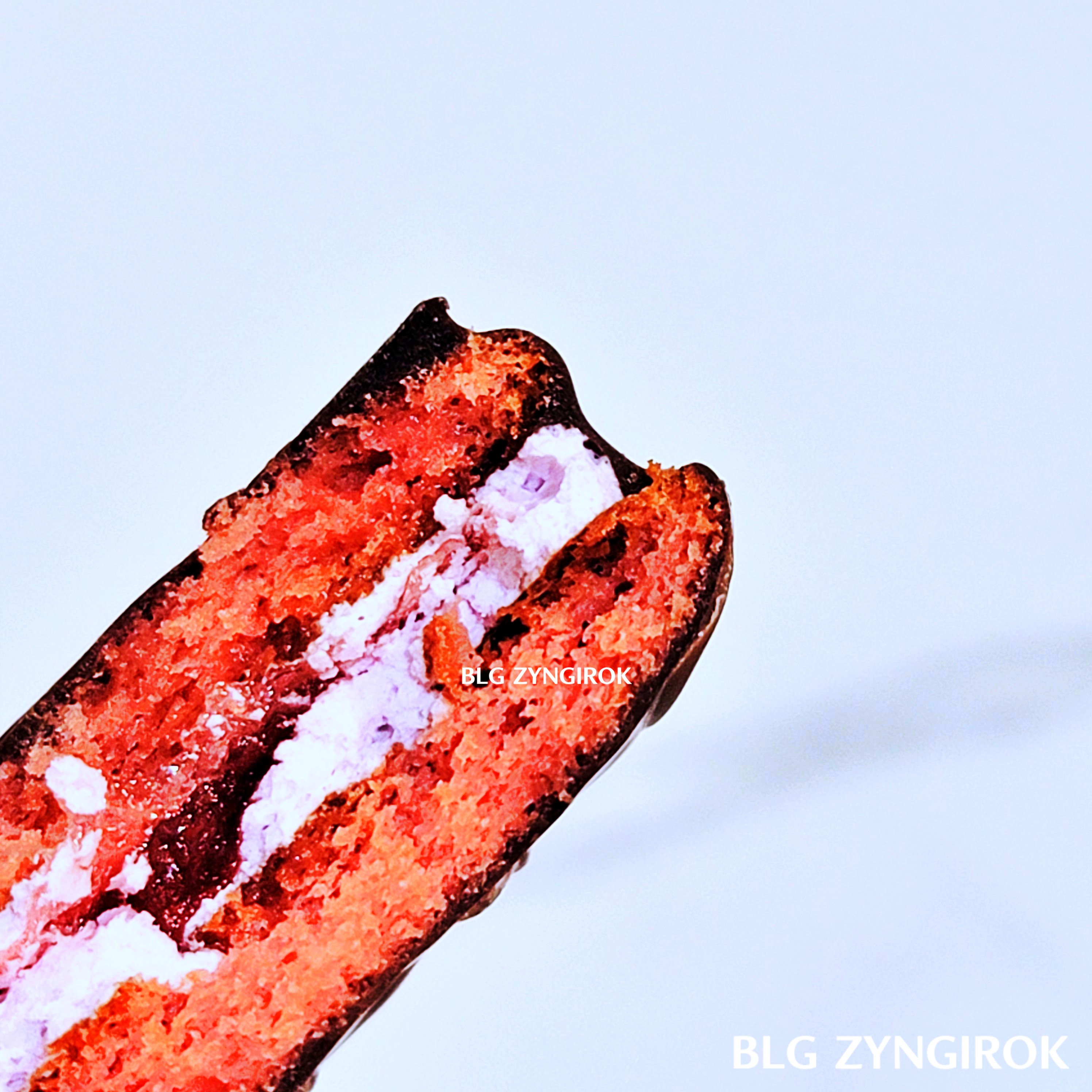 몽쉘 딸기맛 단면 모습이다.