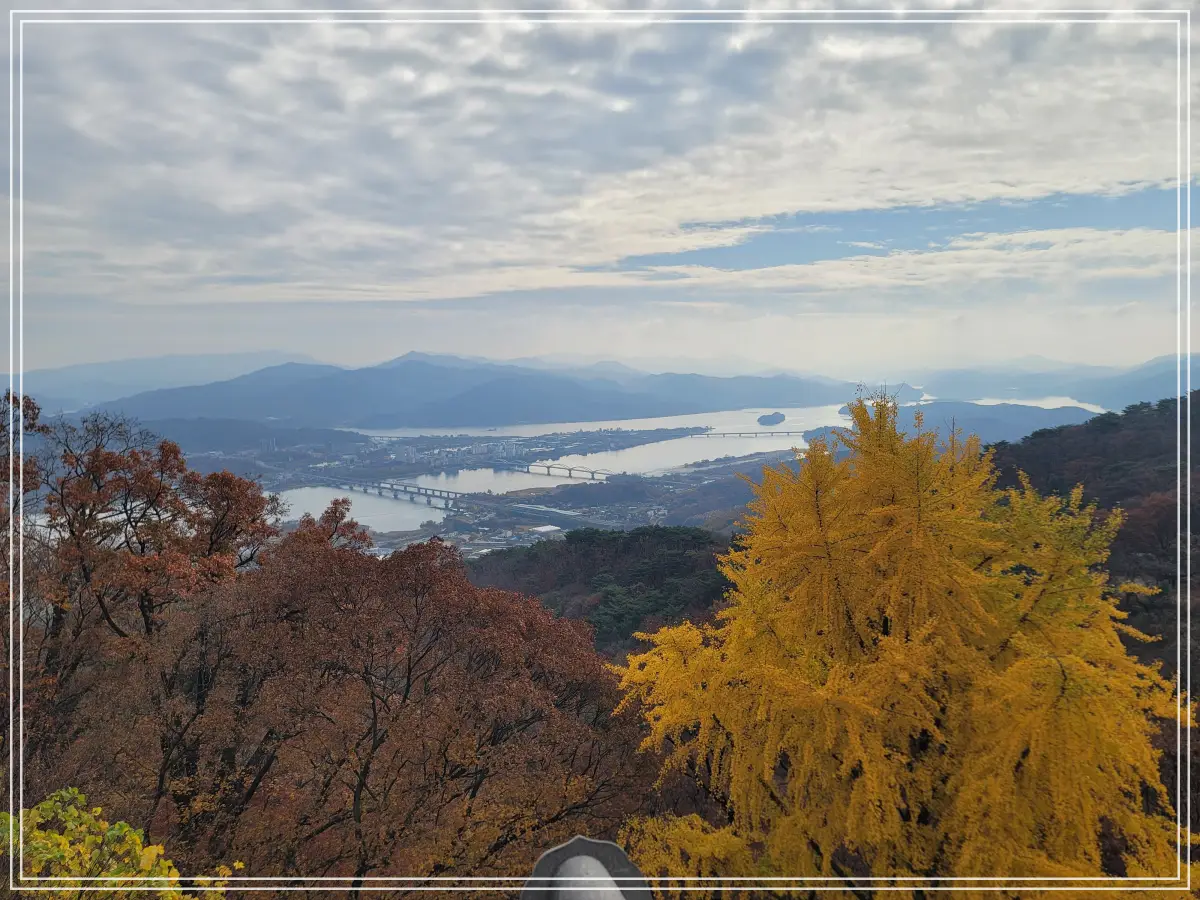 수종사-앞마당-두물머리