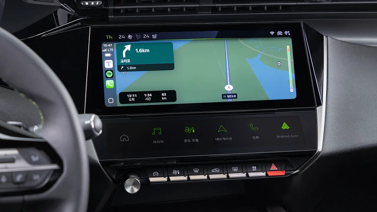 2025 푸조 308 스마트 하이브리드 차량 정보 이미지