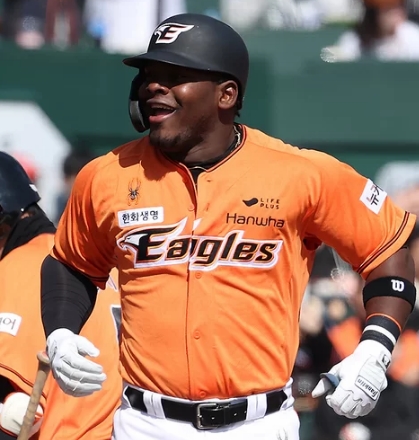 페라자 프로필 연봉 나이 국적 응원가 홈런 타율 인스타