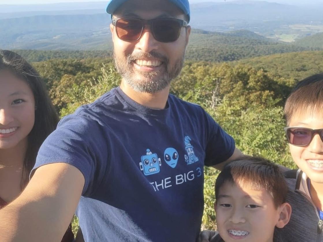 유기견 구조 파일럿 석 김(Seuk Kim)