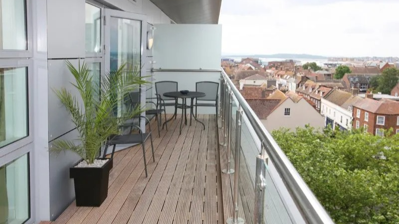 아파트 베란다 누수 원인&middot;해결&middot;비용 총정리