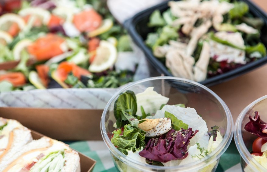 건강한 샐러드 식단 관련 사진