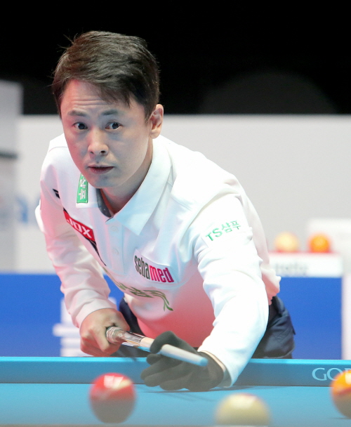 문성원 선수 사진