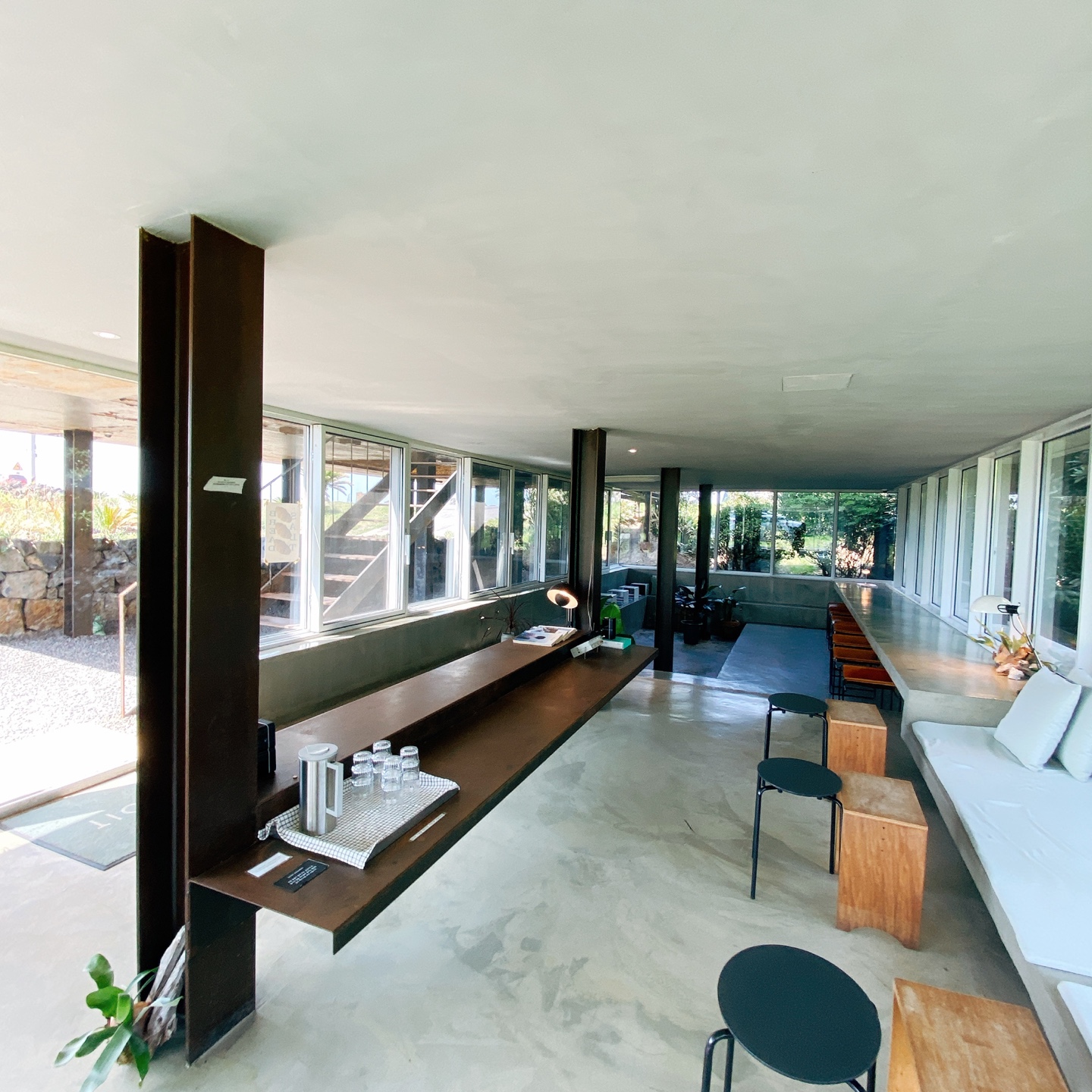 제주 구좌 평대해변 르토아베이스먼트 카페