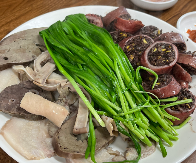 순천_예낫할머니순대국밥