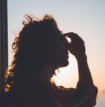 만성 두통 진단기준 합병증 관리 방법