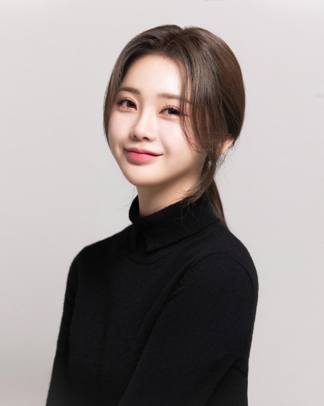 홍지윤, 홍지윤 앨범발매