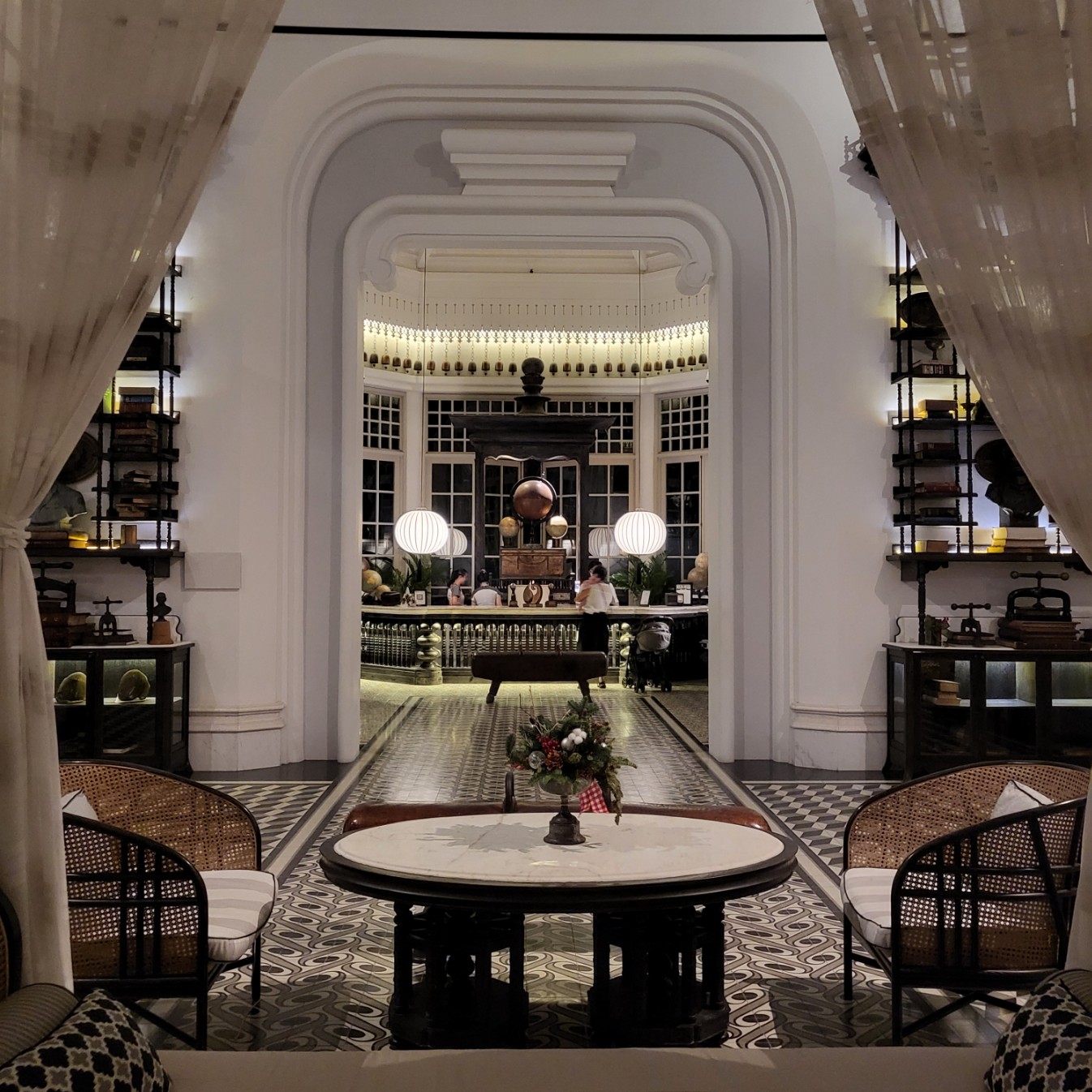 체크인하는 메인 로비