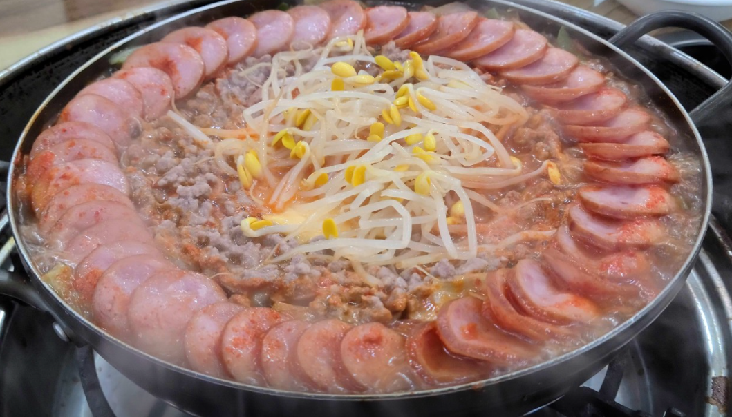 이나경송탄부대찌개