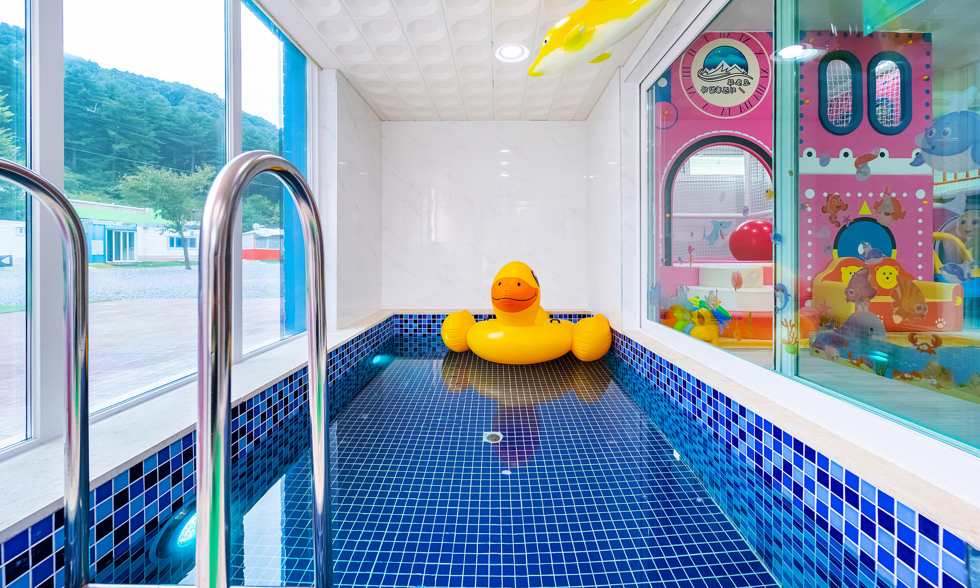 오로라 개별 수영장