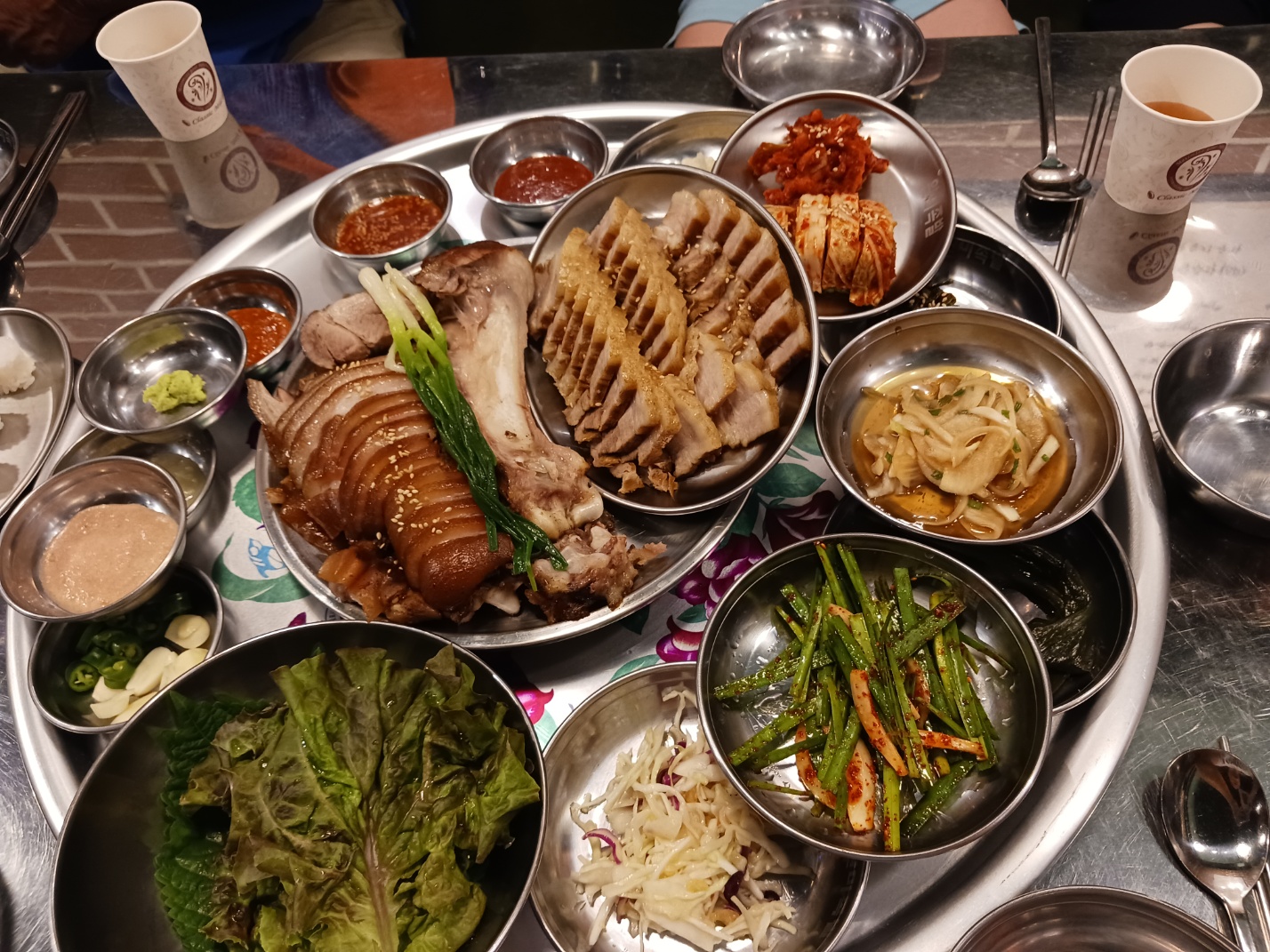 완미족발