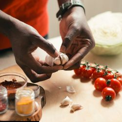 마늘의 매운맛과 향을 내는 활성 성분