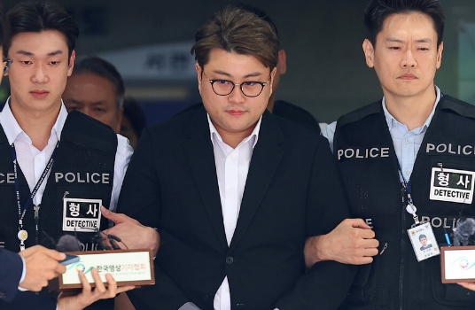 정찬우 프로필 나이 고향 학력 컬투 개그맨 경력 &amp;#124; 정찬우 김호중 회사 관계 지분 정리 