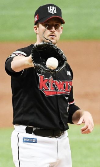 kt wiz 벤자민 탈삼진