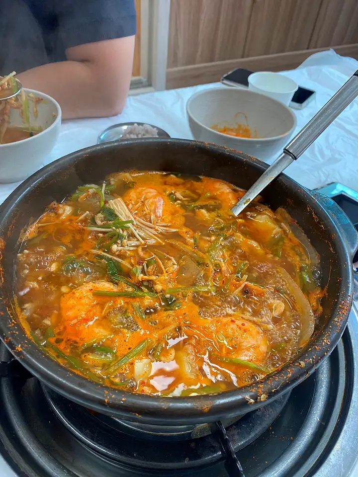 백반기행 177회 윤소이 편 새우탕 메기매운탕 메기탕 합천 맛집 소개