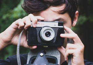 MZ가 열광하는 &lsquo;레트로템&rsquo;의 모든 것: 인기 이유&middot;대표 아이템&middot;구매 팁