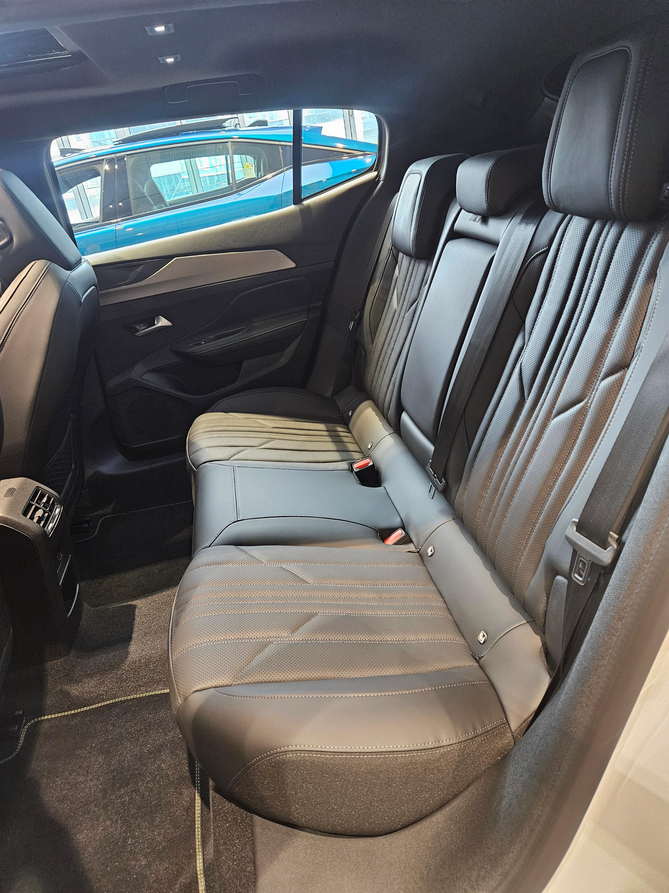 푸조 6월 프로모션