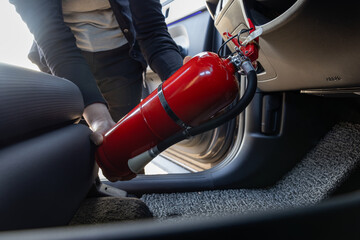 차량용 소화기 추천 순위 TOP 5 – 차량용 소화기 의무 설치, 설치 위치, 규격, 가격부터 사용법까지