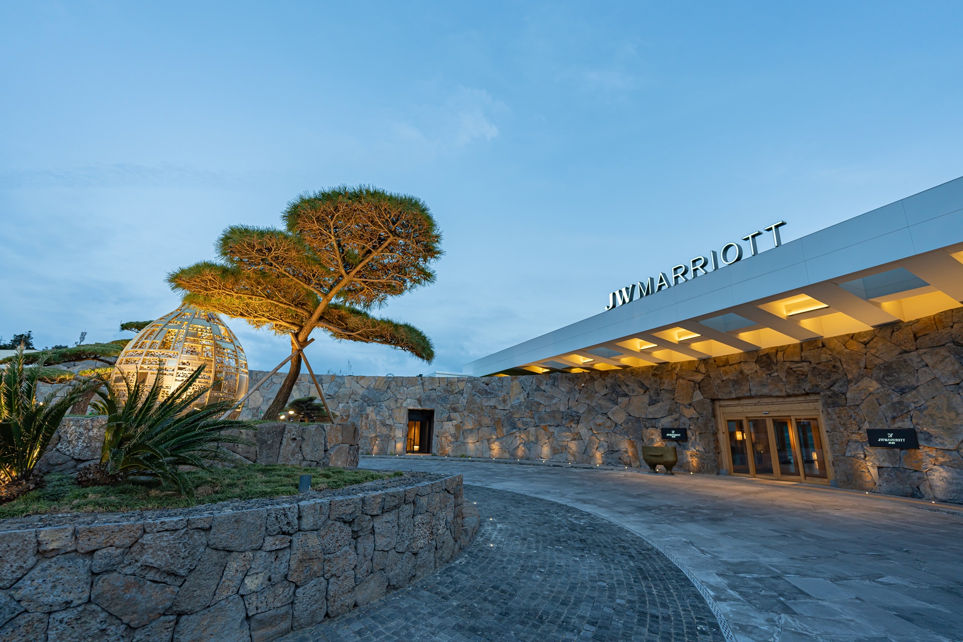 #JW메리어트 #JW메리어트제주 #JW메리어트제주리조트&스파 #범섬 #빌벤슬리 #서귀포호텔 #제주리조트 #제주메리어트 #제주여행 #제주호텔 #댄싱두루미 #더플라잉호그 #아일랜드키친