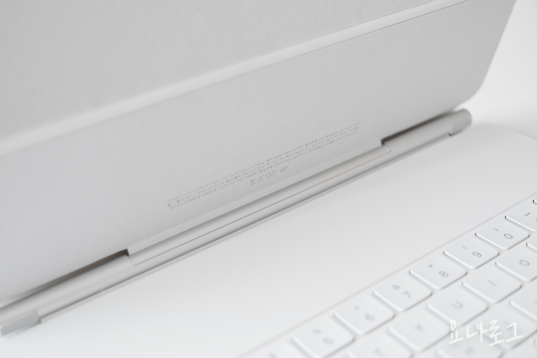 애플제품 애플리뷰 아이패드 아이패드리뷰 매직키보드 매직키보드리뷰 아이패드키보드추천 아이패드에어 아이패드프로 맥북에어 맥북 맥북프로 맥북아이패드비교 매직키보드장점 매직키보드단점 애플제품추천 아이패드추천 아이패드추천 신학기선물 대학생선물