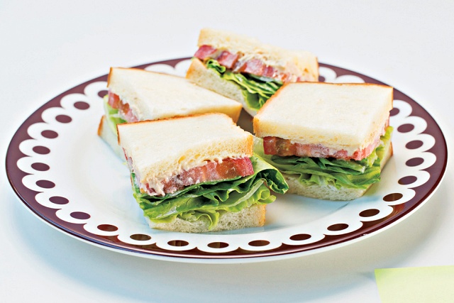 샌드위치 예쁘게 자르기, 남친 도시락, 팁줌 매일꿀정보